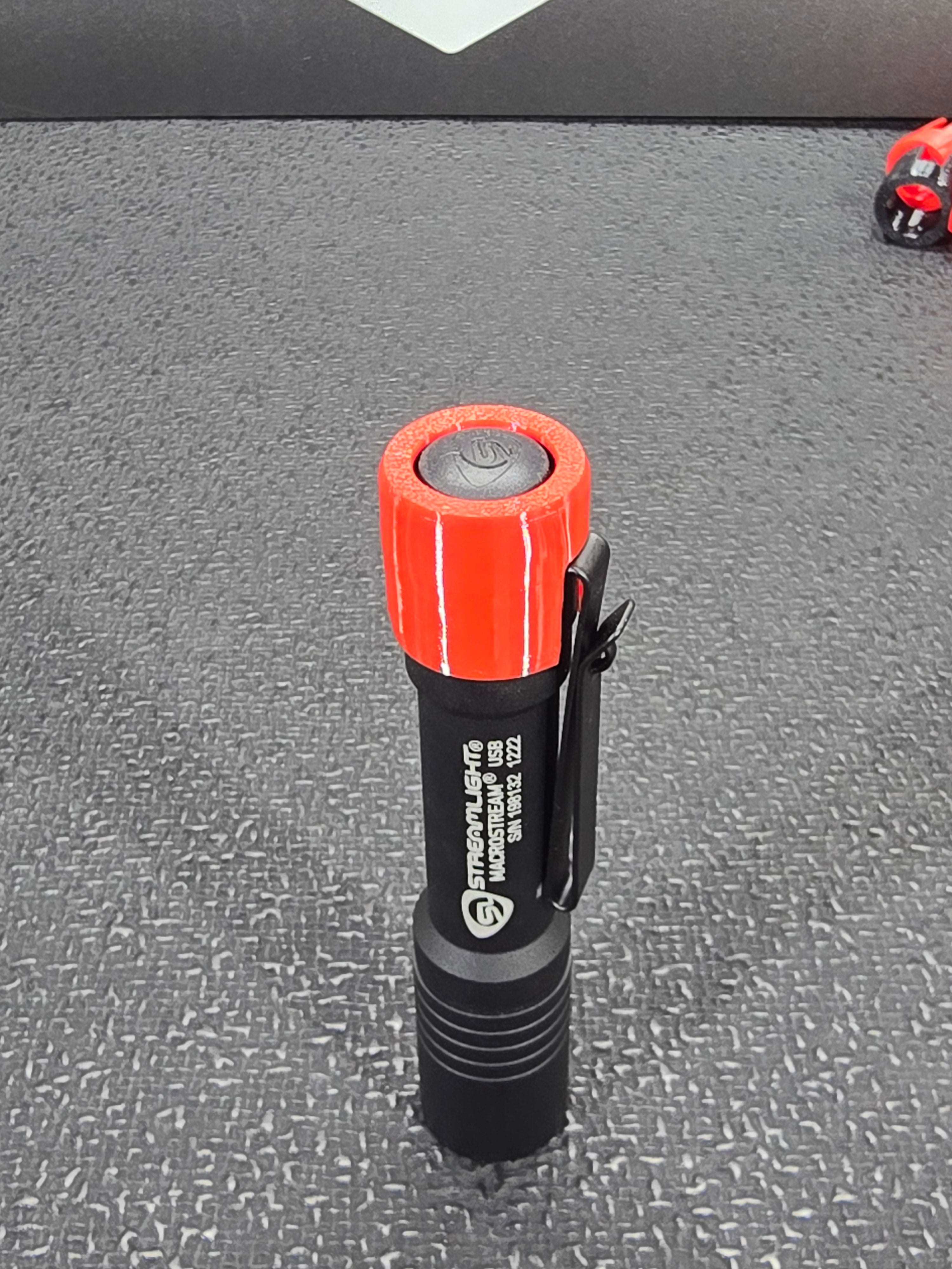 Streamlight Macrostream & Megastream End Cap Bite Grips, Hands Free Grip