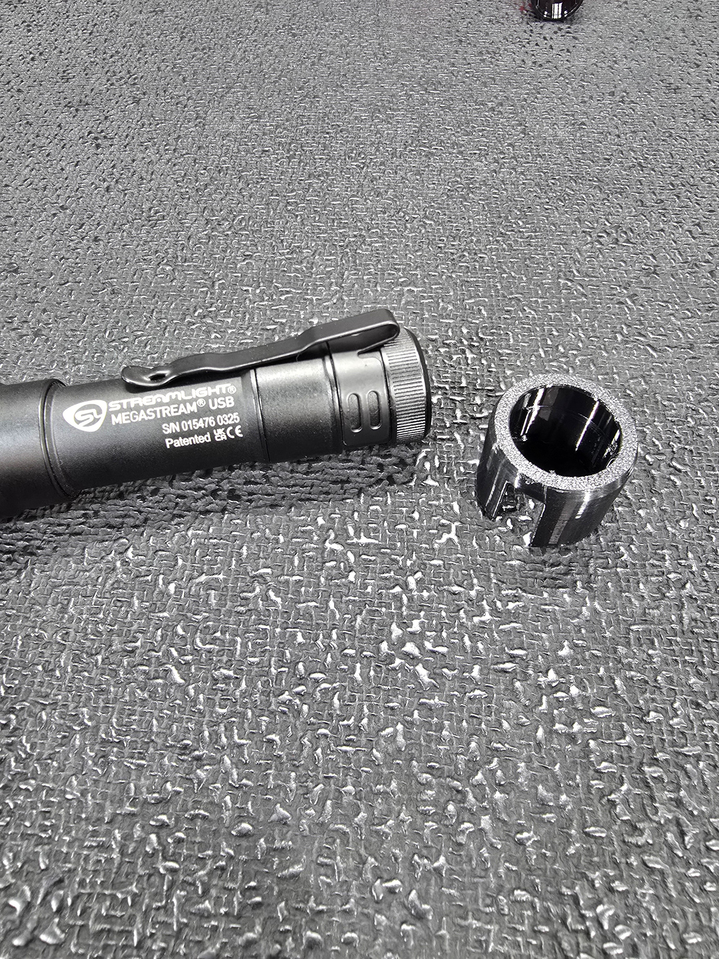 Streamlight Macrostream & Megastream End Cap Bite Grips, Hands Free Grip