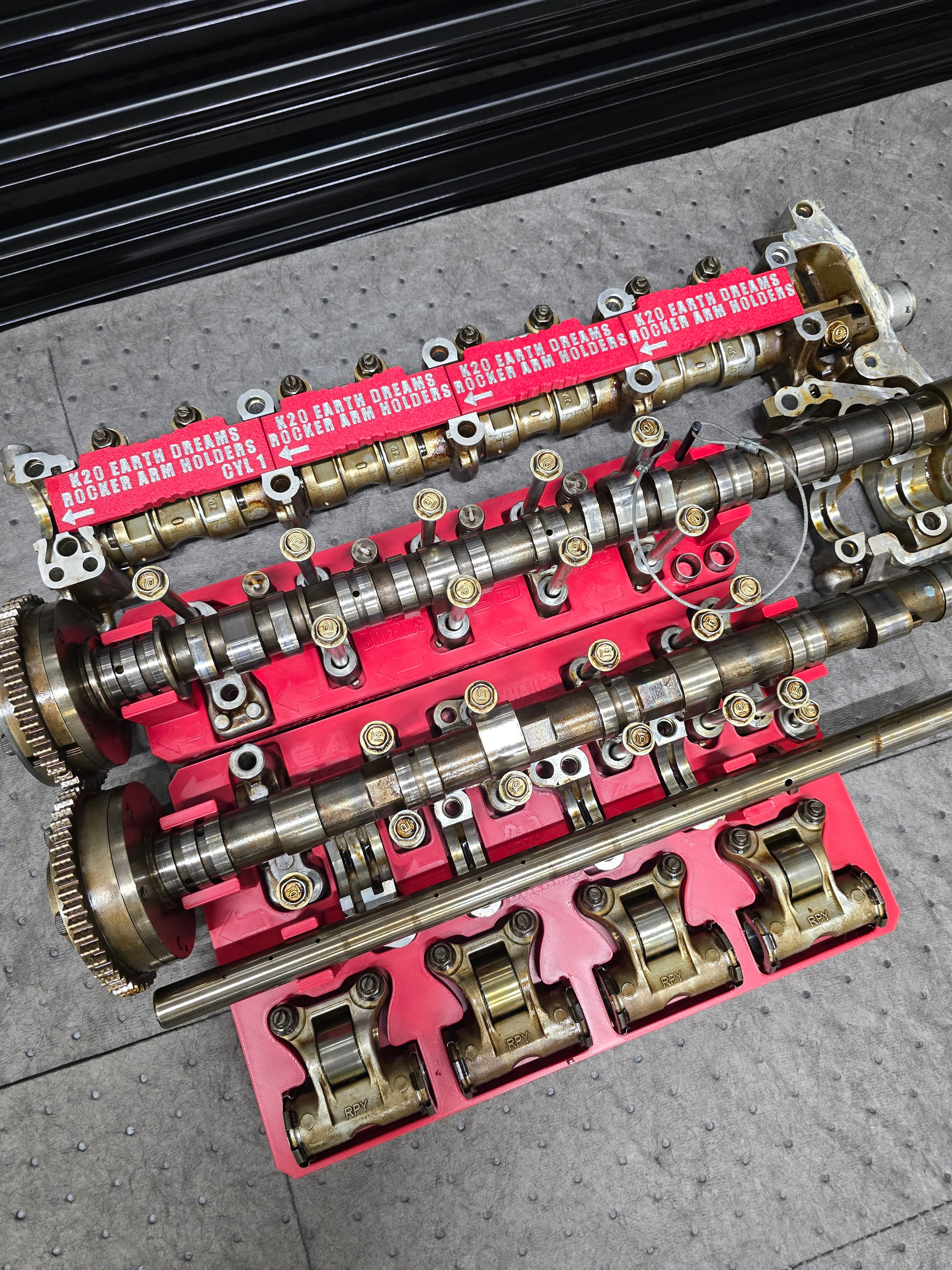 2.0 Earth Dreams Cylinder Head Disassembly Trays & Rocker Arm Holders