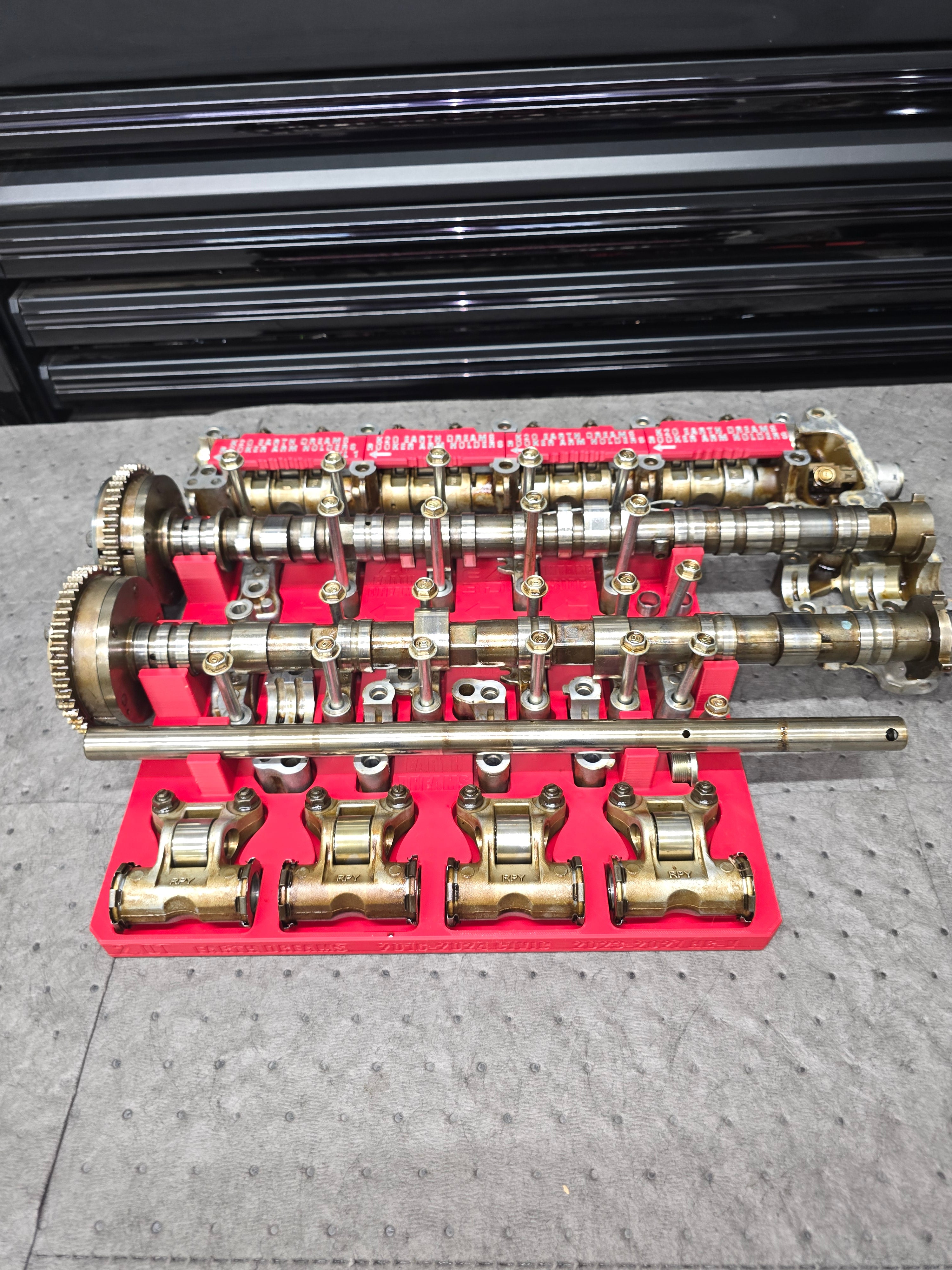 2.0 Earth Dreams Cylinder Head Disassembly Trays & Rocker Arm Holders